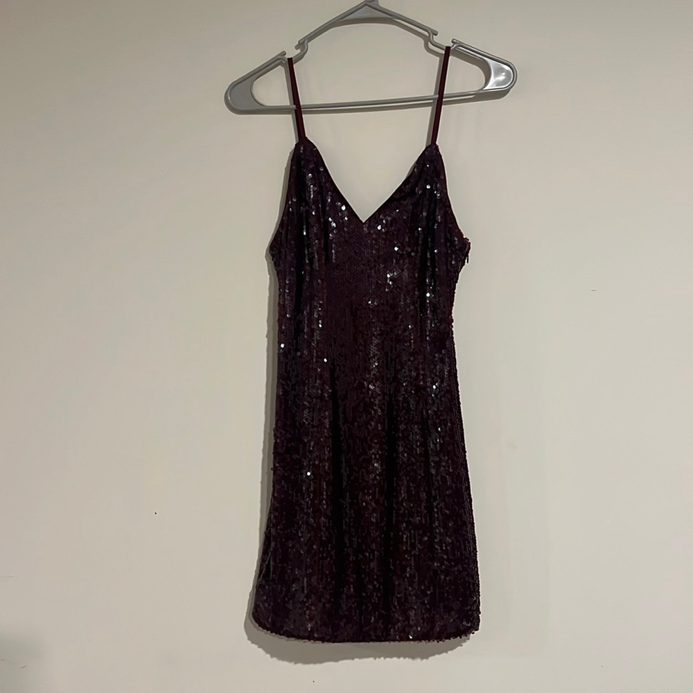 ♻️Forever 21 sequin dress